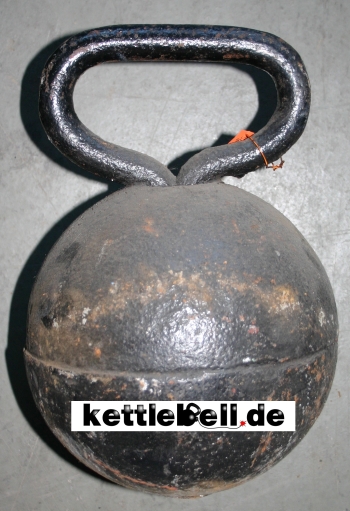 Historische Kettlebell mit zusammengef�hrtem Griff